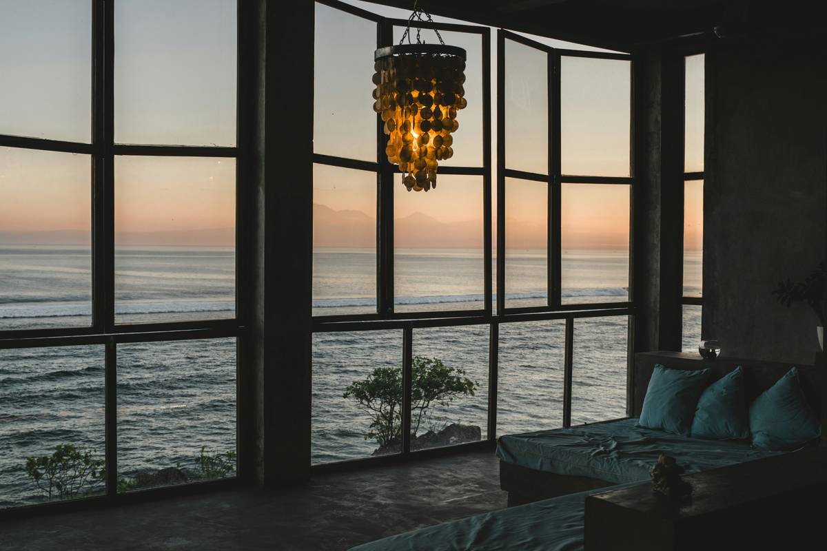 Step Inside Your Dream: A modern oceanfront home tour That Redefines Coastal Living