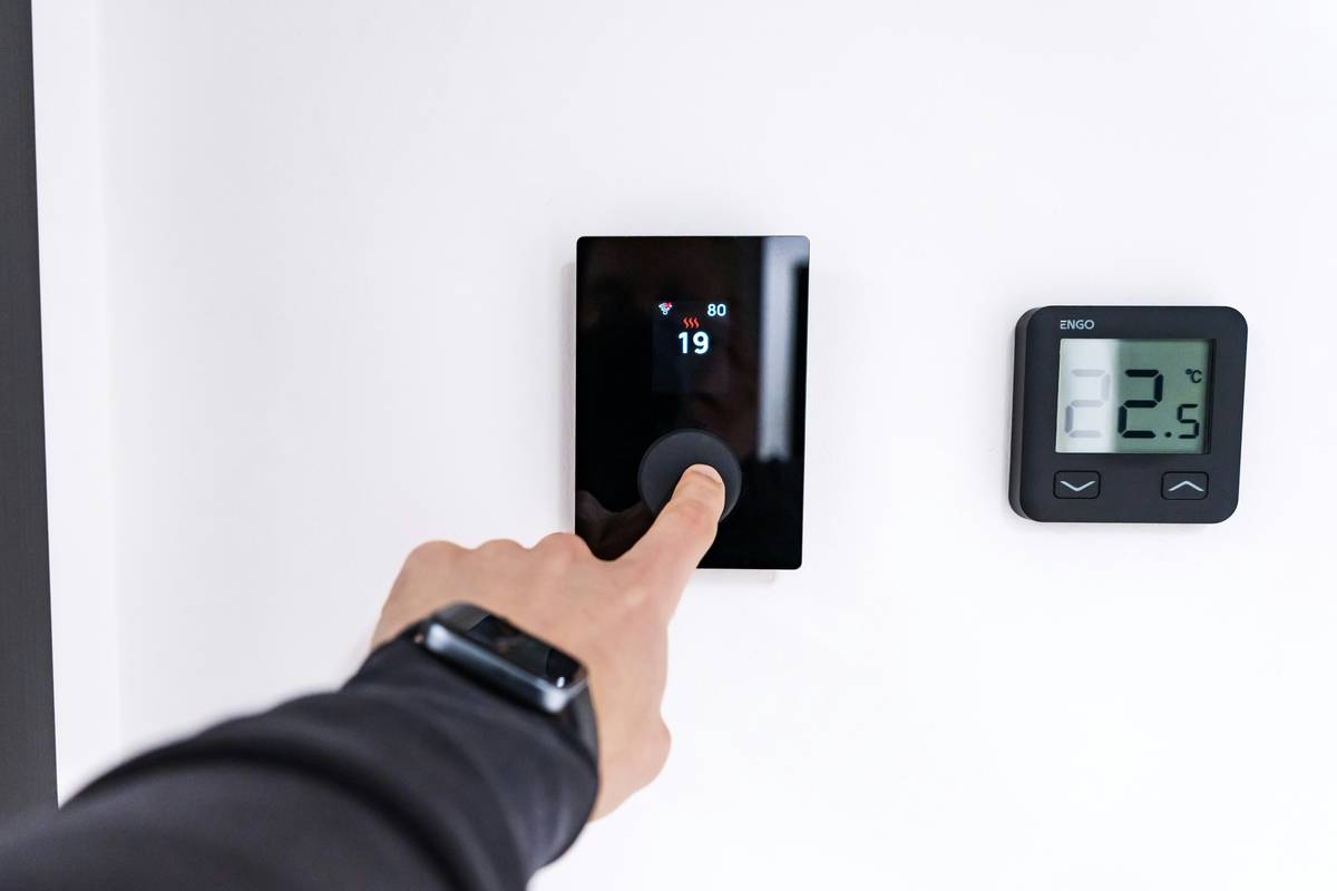 Why Your Smart Home Amenity Mid Century Modern Rental Is Failing—and How to Fix It